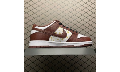 (Free Shipping)Nike SB Dunk Low Supreme Stars Barkroot Brown (2021) DH3228-103