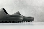 (Free Shipping)Adidas Yeezy Slide Onyx HQ6448